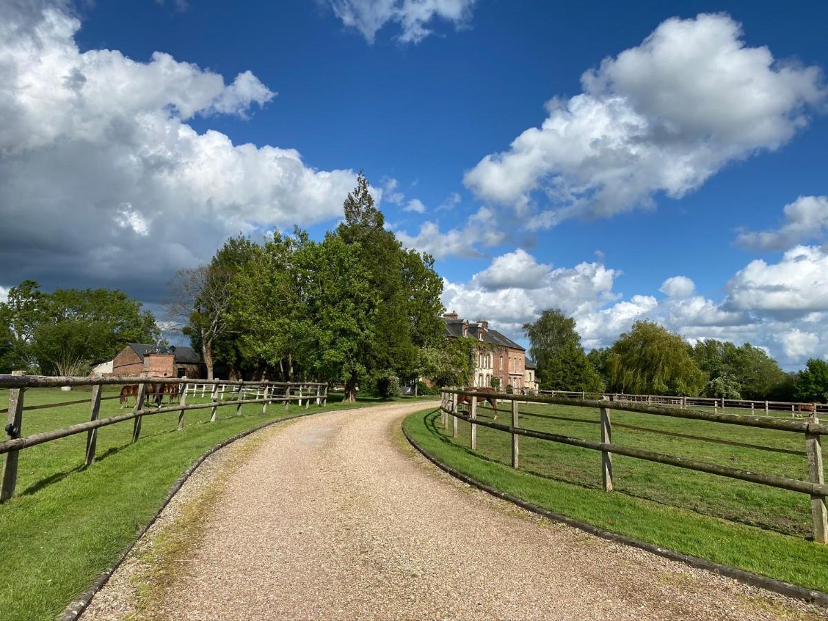La Longere Du Haras Lägenhet Manerbe Exteriör bild