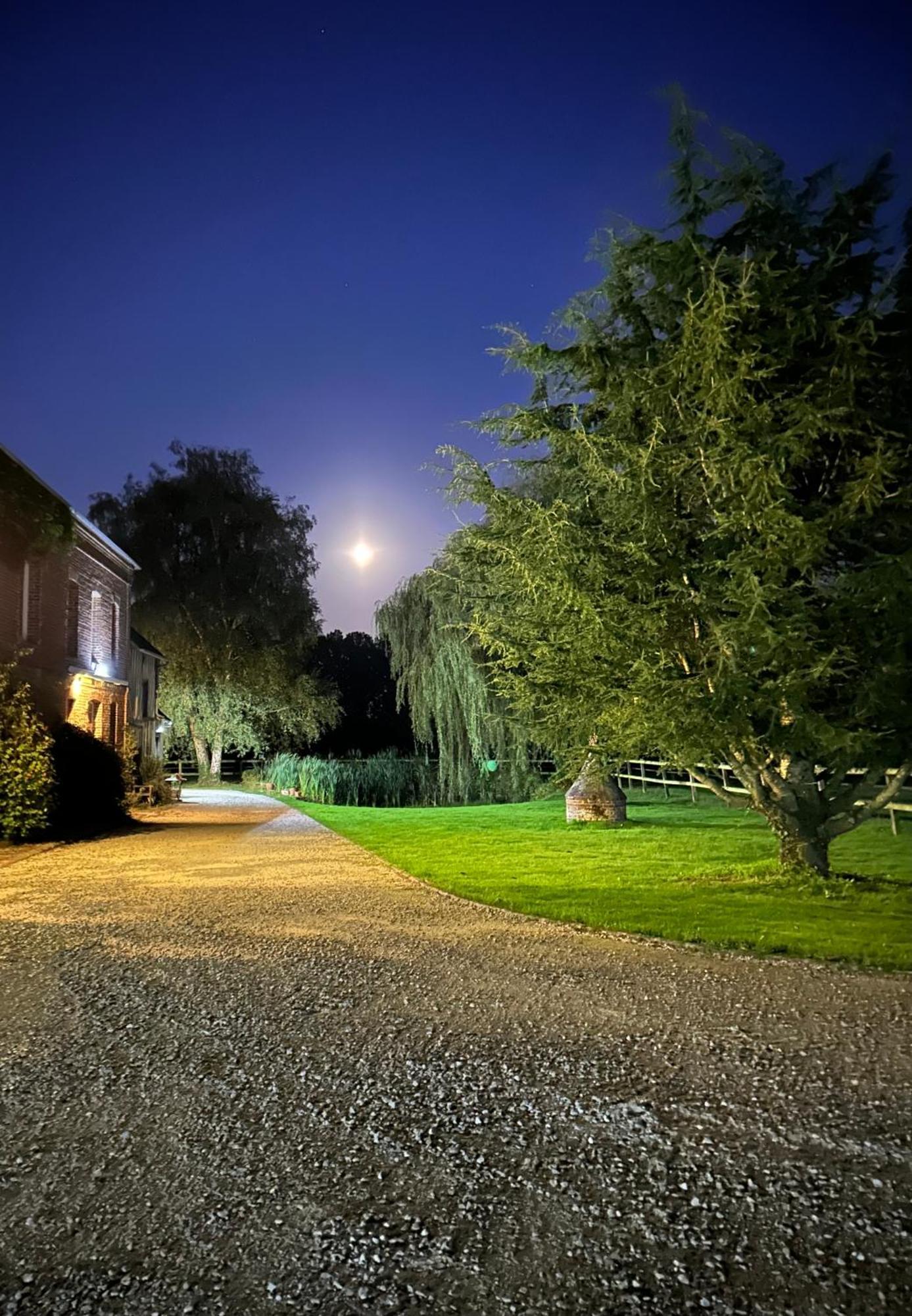 La Longere Du Haras Lägenhet Manerbe Exteriör bild